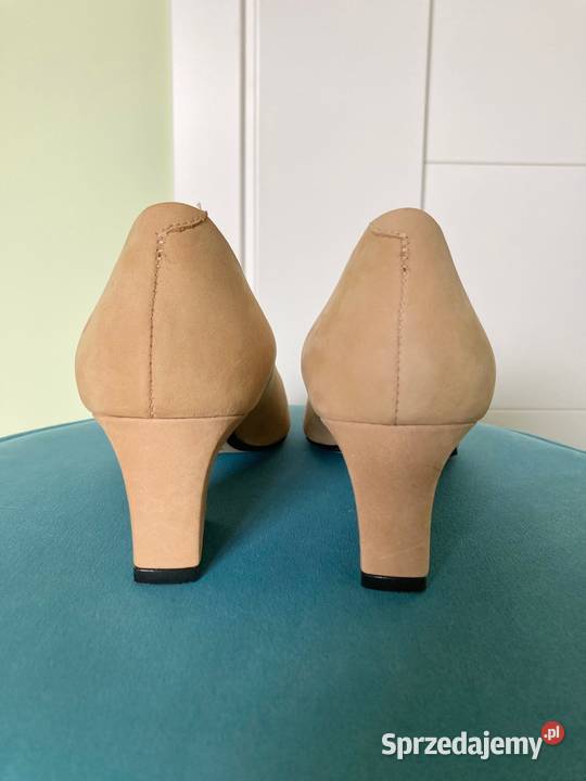 Nowe skórzane beżowe nubukowe buty Boston Accent Nisko sprzedam