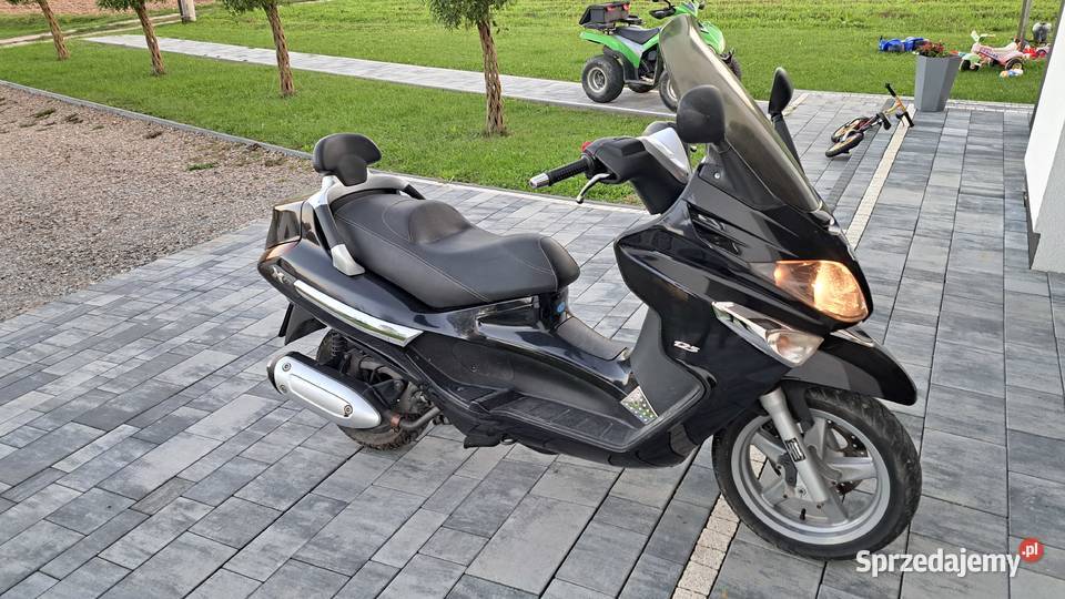 Skuter Piaggio Xevo 125