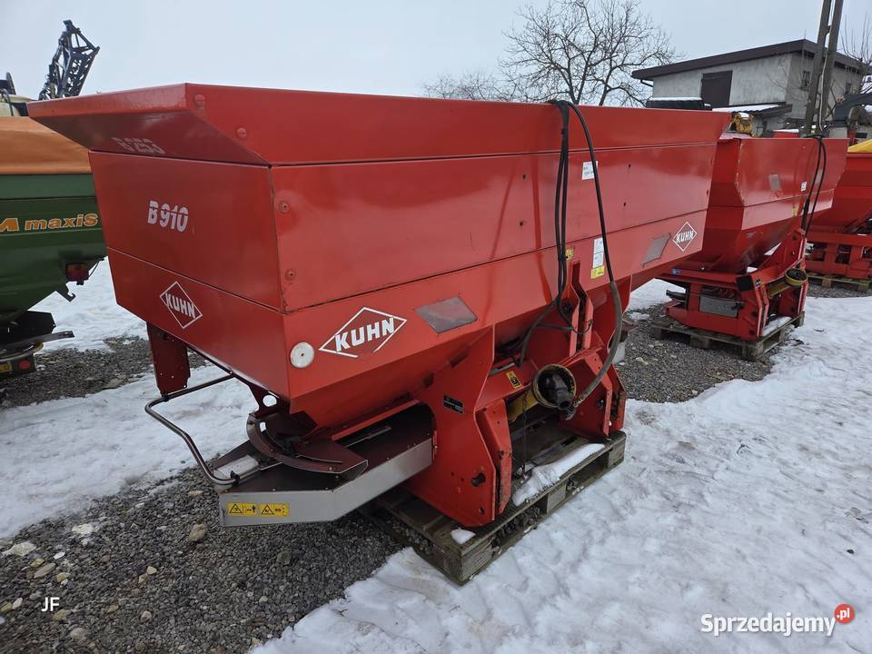 Rozsiewacz KUHN MDS 1131 w Ładnym Stanie Duży Gąsewo