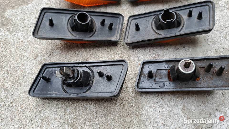 Fiat 125p klosze kierunkowskazów i lamp tylnich Leszno