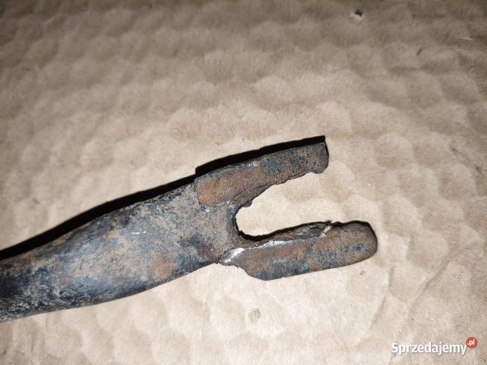 Uchwyt mocowanie tylnego błotnika K750