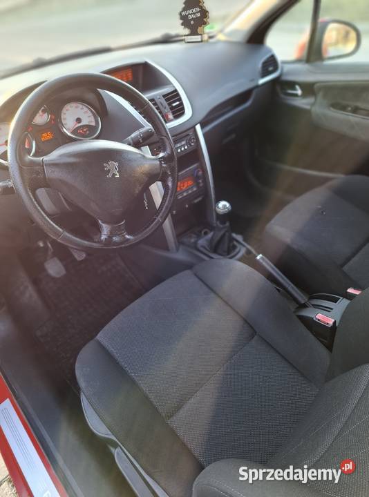 Peugeot 207 16 hdi 136psi Nowe turbonowe opony elektrycznie ustawiane fotele Śrem