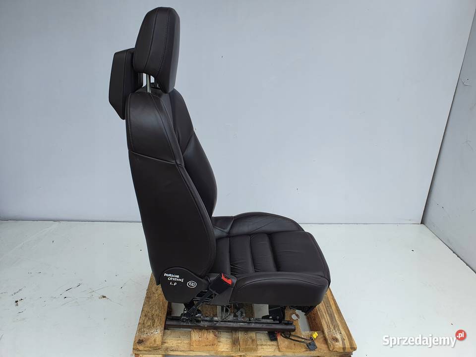 Porsche Cayenne FOTELE KOMPLET FOTELI europa DVD Rudka