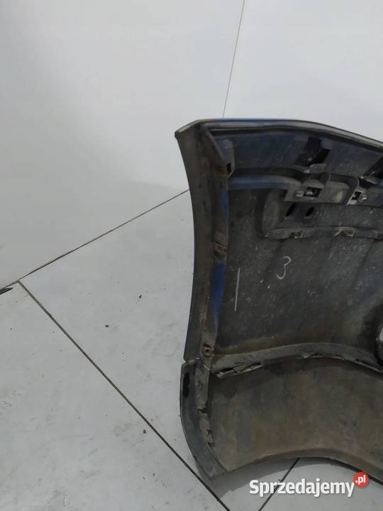 ZDERZAK PRZÓD NIEBIESKI VW Volkswagen Golf IV