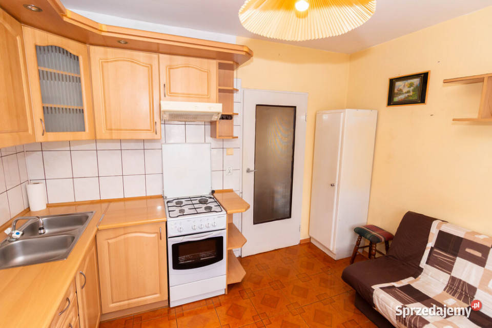 Kawalerka 2 pokoje z balkonem 2 piętro Stawki sieć Ostrowiec Świętokrzyski