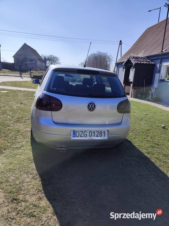 Golf 5 srebrny Dłużyna Dolna