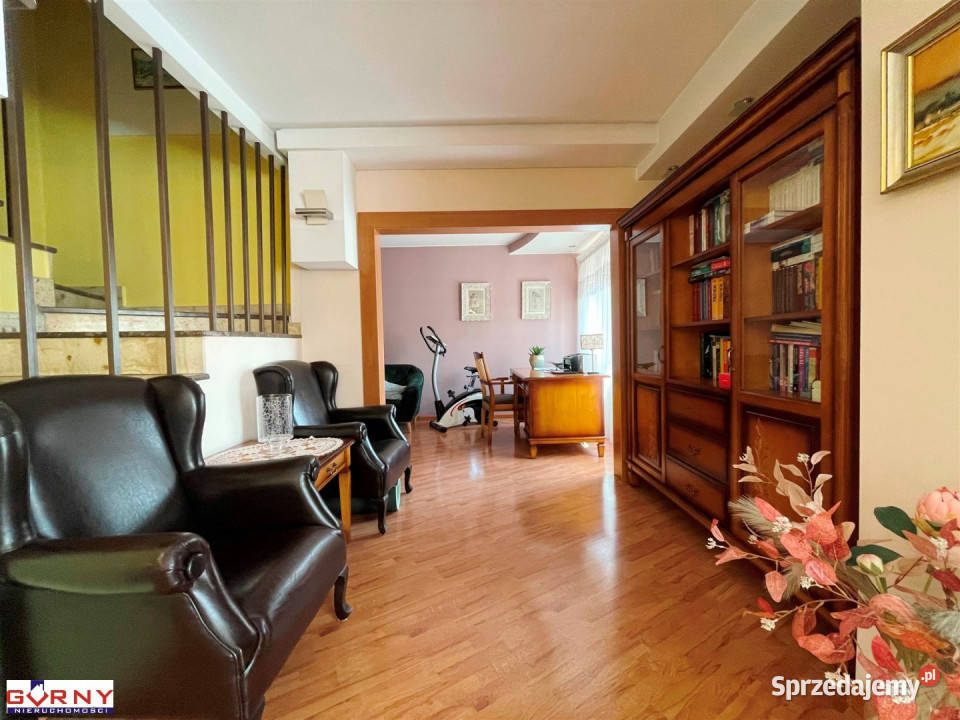 Dom wolnostojący 255m2 Piotrków Trybunalski sprzedam