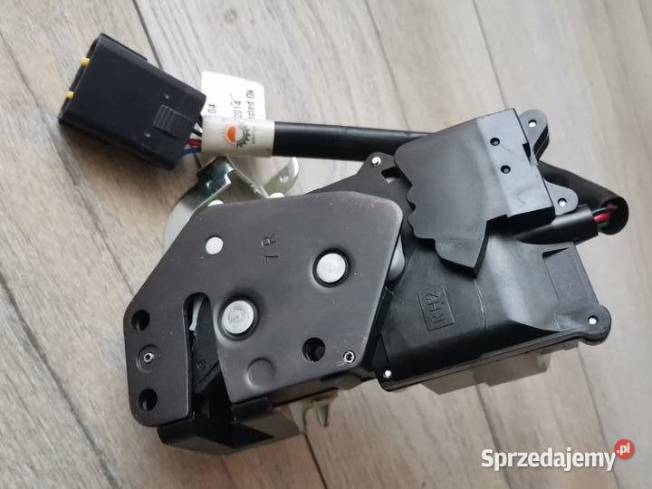 LAND RANGE ROVER P38 PRAWY ZAMEK DRZWI PRZÓD 6