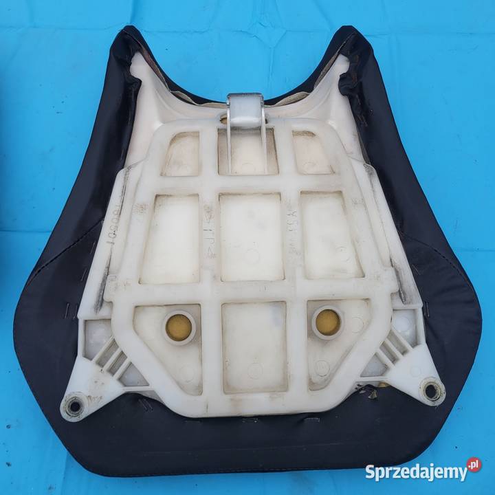 Yamaha R1 RN09 0203 siedzenie kierowcy pasażera sprzedam