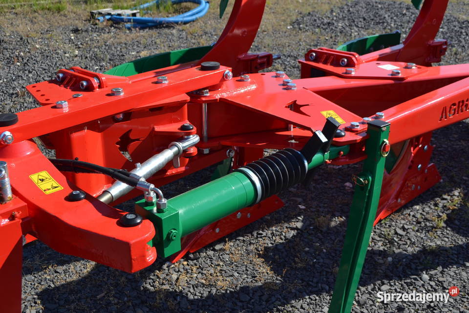 Pług obrotowy resor POR31 AGROMASZ Olesno