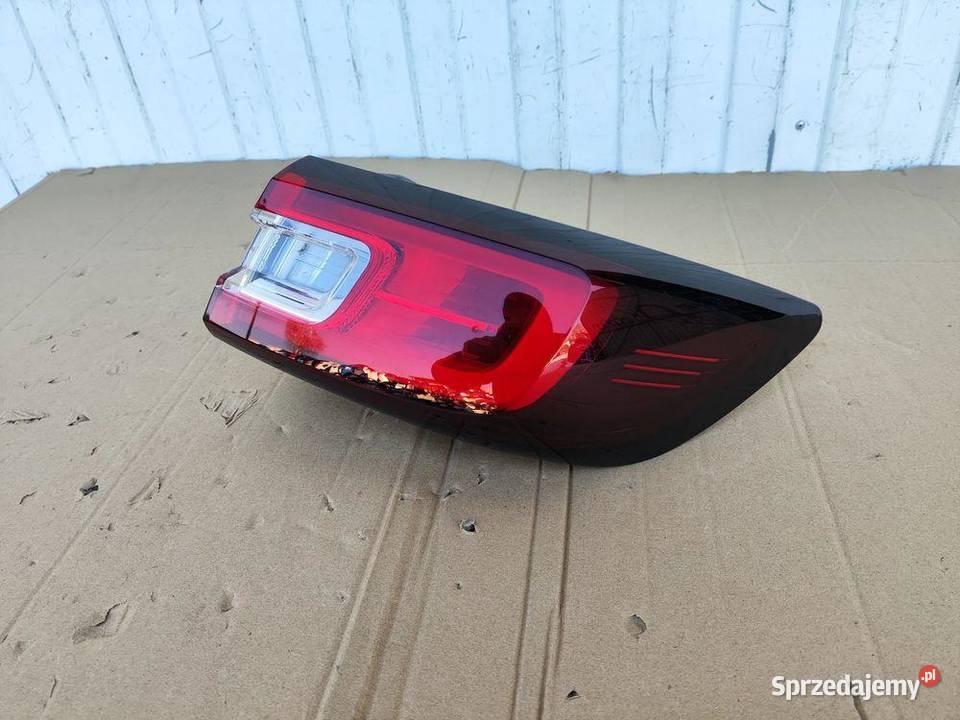 RENAULT CLIO IV LIFT 1720 LED LAMPA PRAWA TYŁ Oświetlenie sprzedam