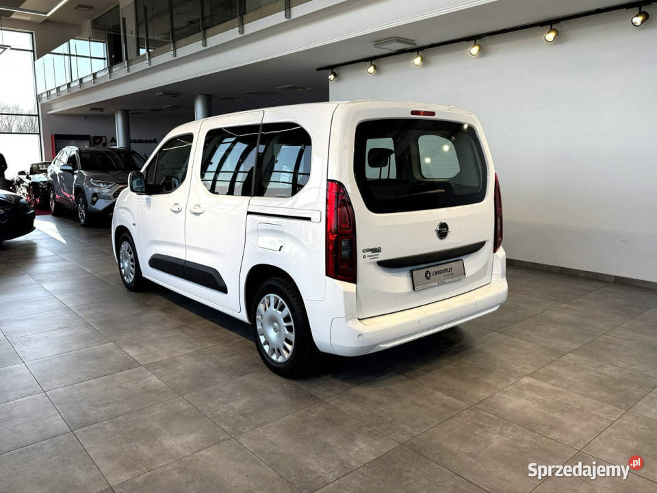 Opel Combo Life Elite 12Turbo 110 M6 2019 r serwisowany w ASO Myślenice sprzedam