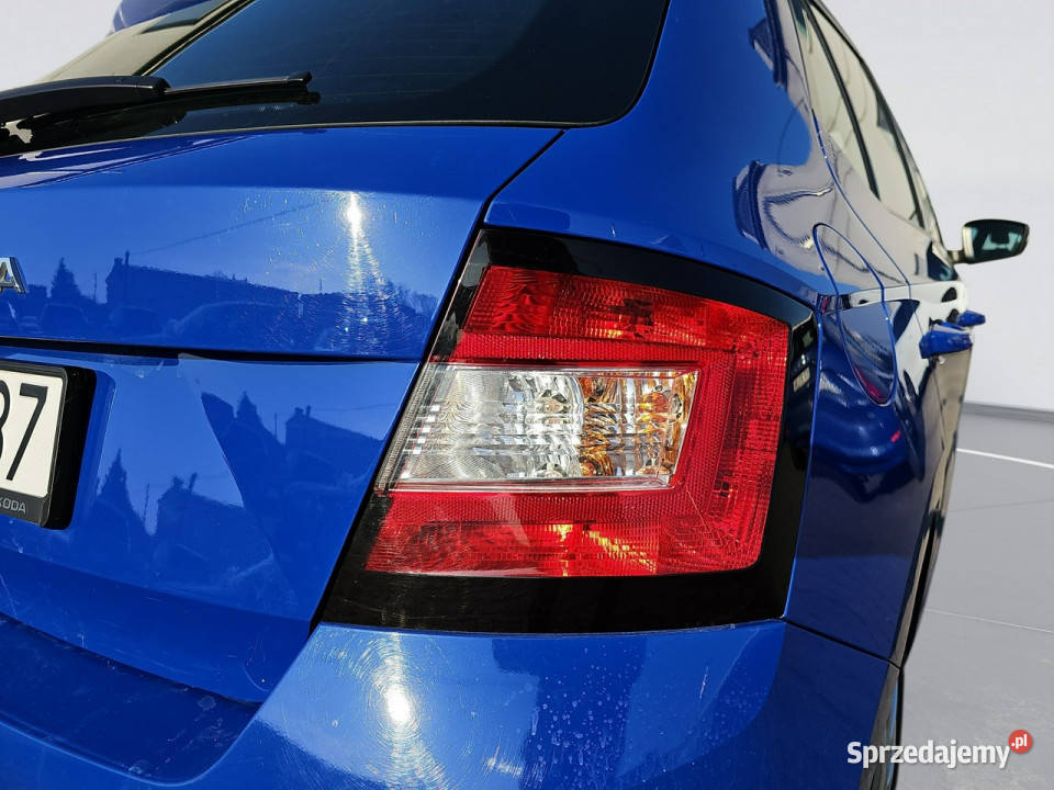 koda Fabia 10 TSI Ambition Hatchback KR8TL37 III Janki