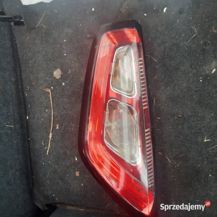 Fiat Grande Punto EVO lampa tył PRAWA Dębno
