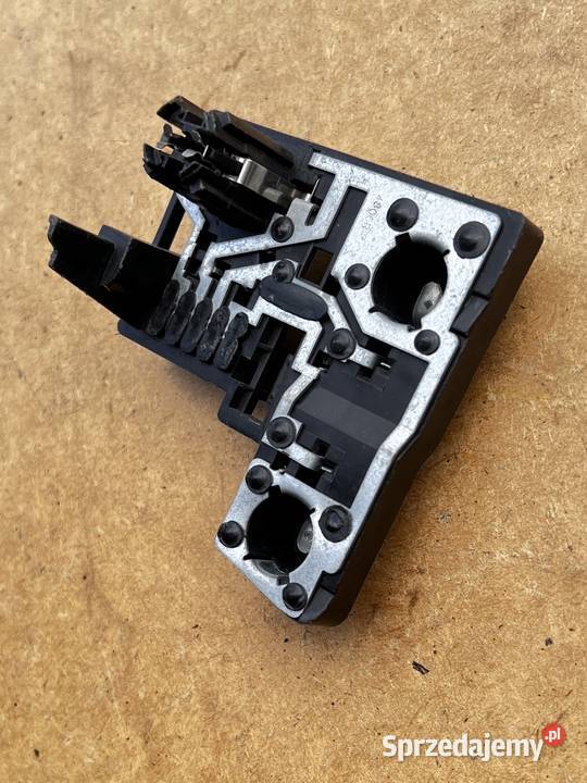 WKŁAD LAMPY PRAWY TYŁ AUDI A6 C6 KOMBI 0409r Lampy tylne