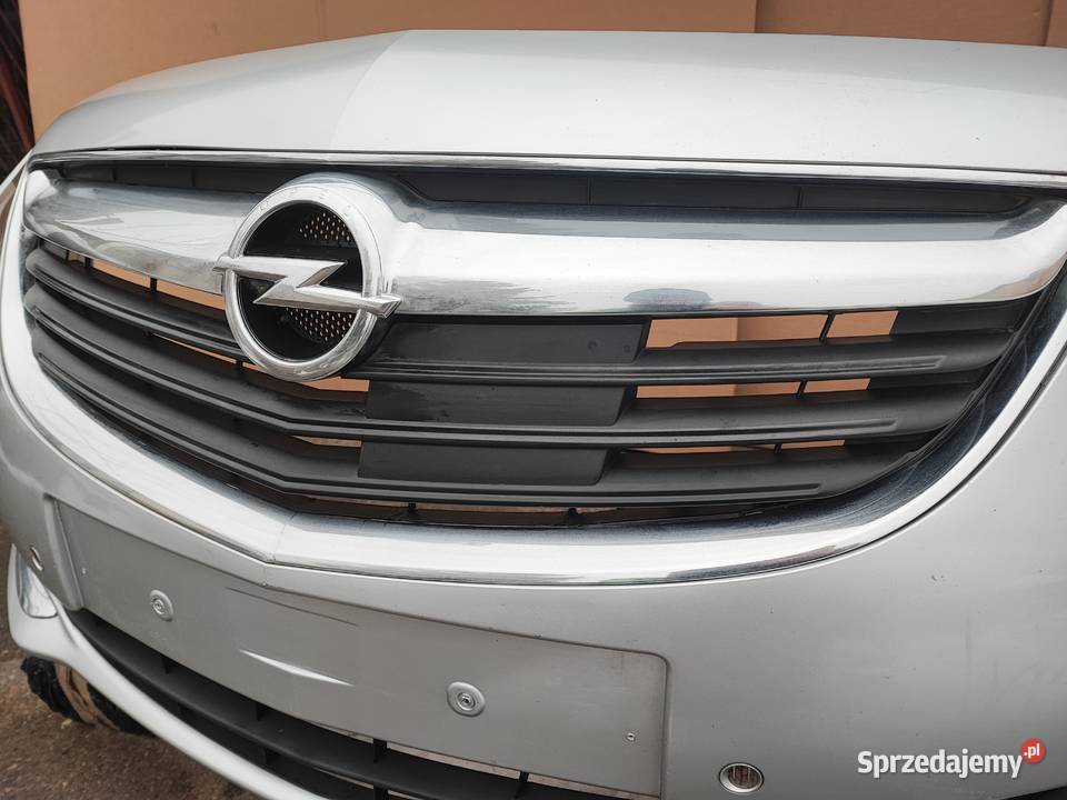 Zderzak Opel Insignia lift radar pdc Lipno