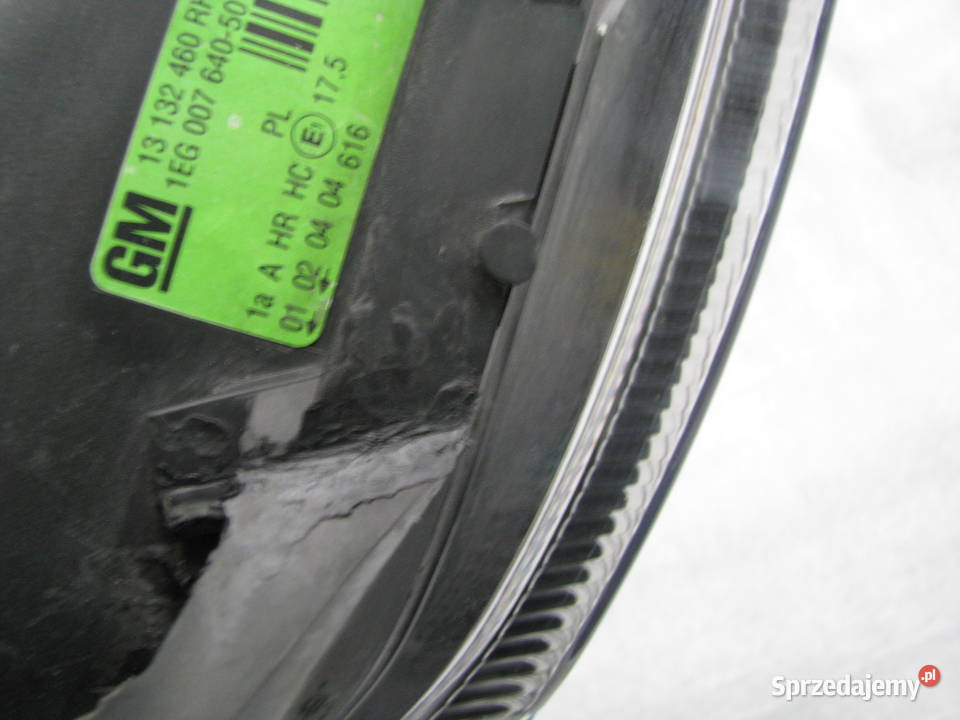 Opel astra II lampa przód prawa czarna Prawe łódzkie Zduńska Wola