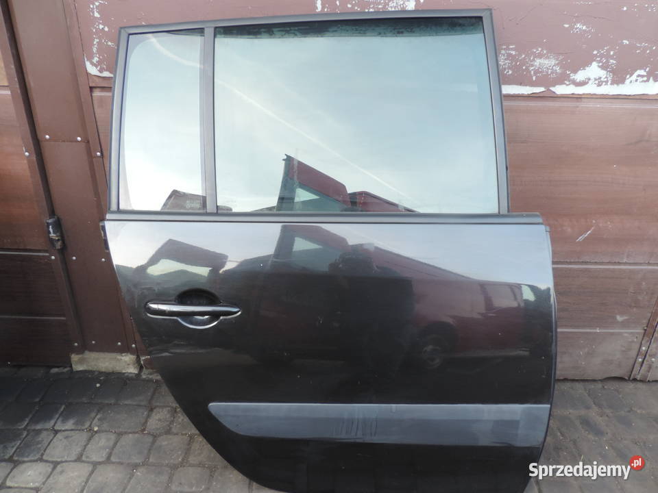 RENAULT ESPACE 4 DRZWI PRAWY TYŁ NV676 Nowy Sącz