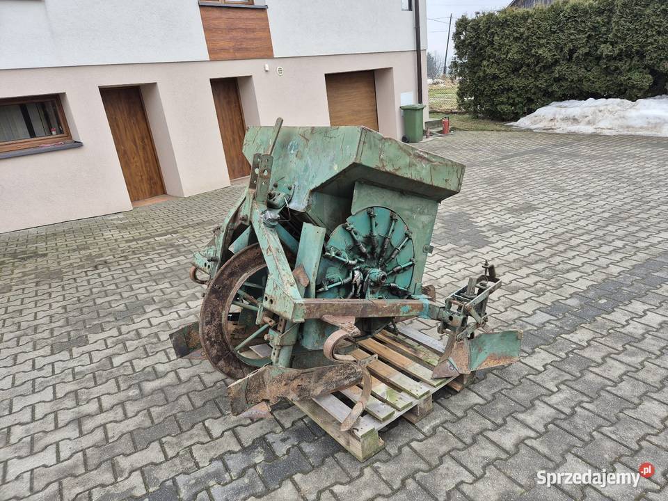 Sadzarka do ziemniaków czeska Kowale