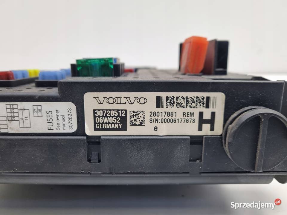 Volvo S60 I XC70 I V70 II 24 D5 SKRZYNKA Rudka