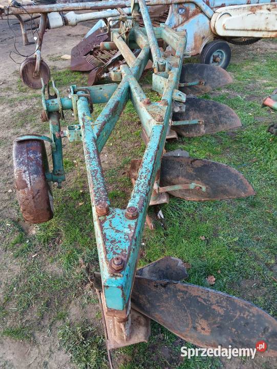 Pługi 4 nieuszkodzony