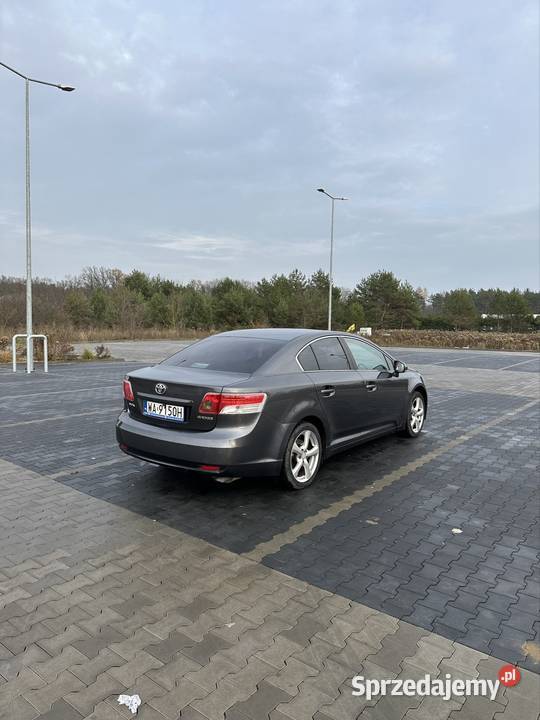 Toyota Avensis z 2009 r AUTOMAT 18 benzyna GAZ sprzedam
