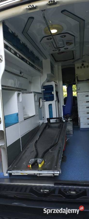 Ambulans karetka Mercedes Sprinter 319cdi Rok produkcji 2013 Biskupiec