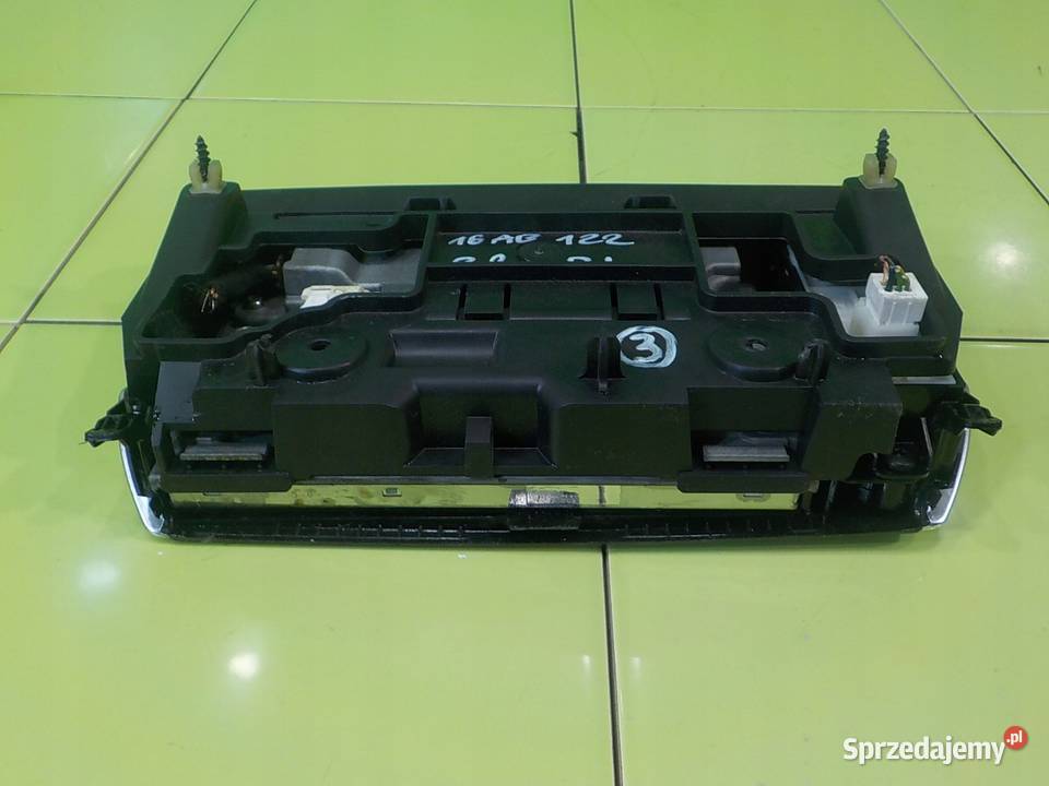 PEUGEOT 2008 I 16 EHDI 14r 5D wyswietlacz radia Radioodtwarzacze Suków