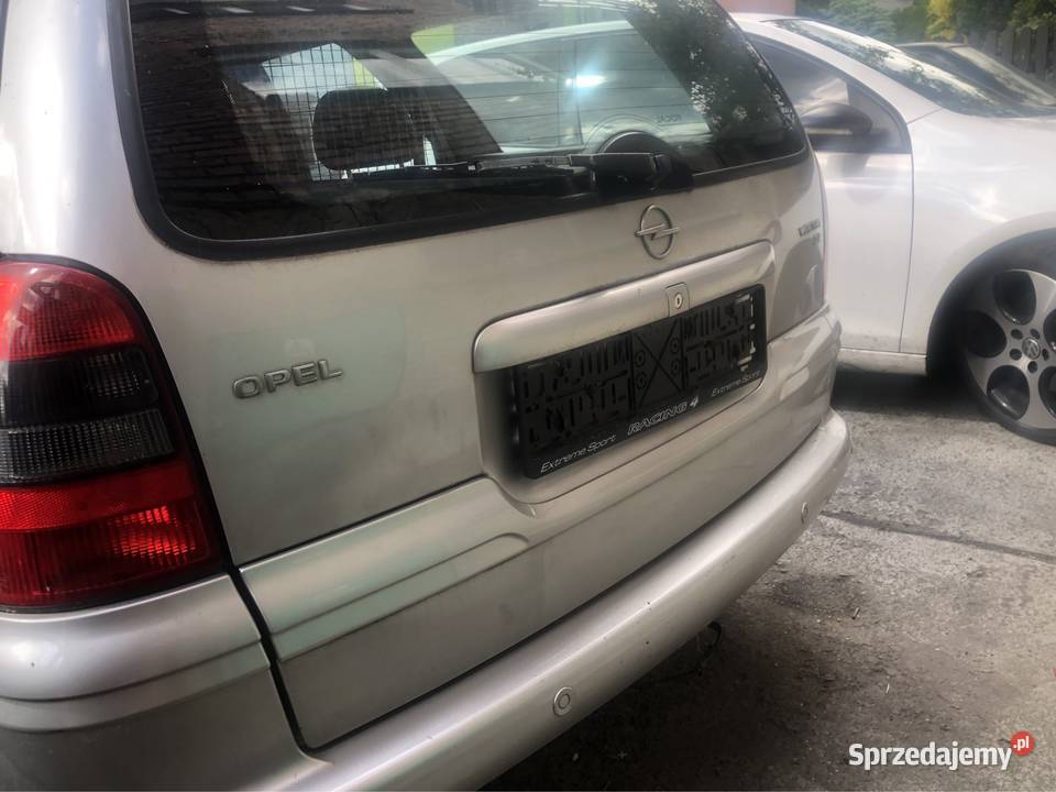 Vectra b 23 150 benzyna kombi cześć Wadowice sprzedam