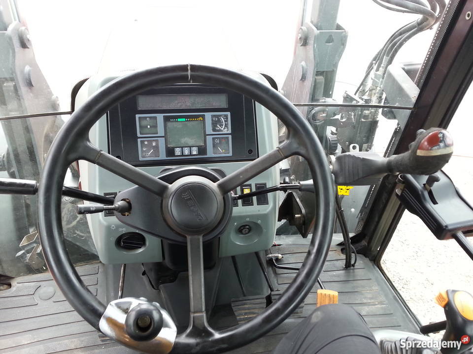 Case CX 100 z ładowaczem czołowym Super Stan Sokoły