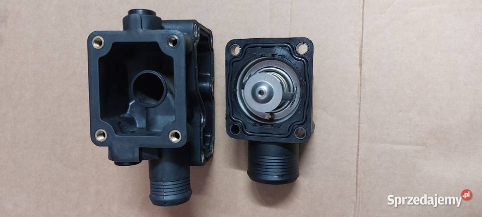 Obudowa z termostatem Perkins JCB MANITOU Układ chłodzenia