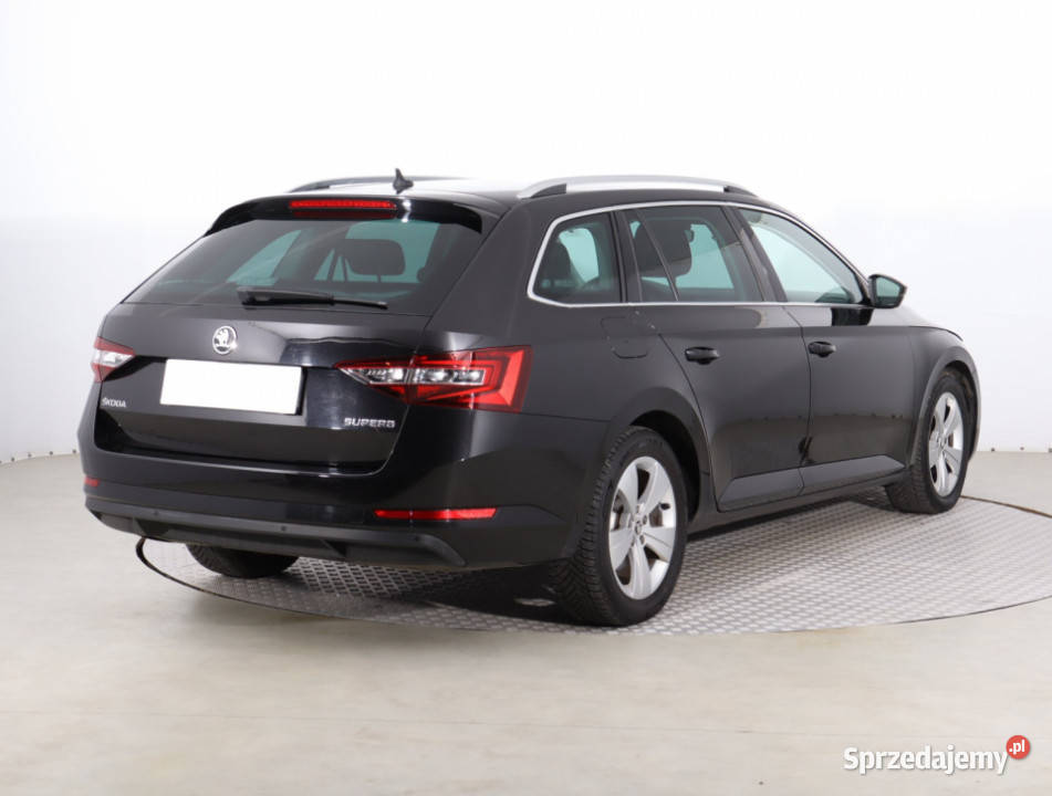 Skoda Superb 20 TDI czujnik parkowania Samochody osobowe Piaseczno