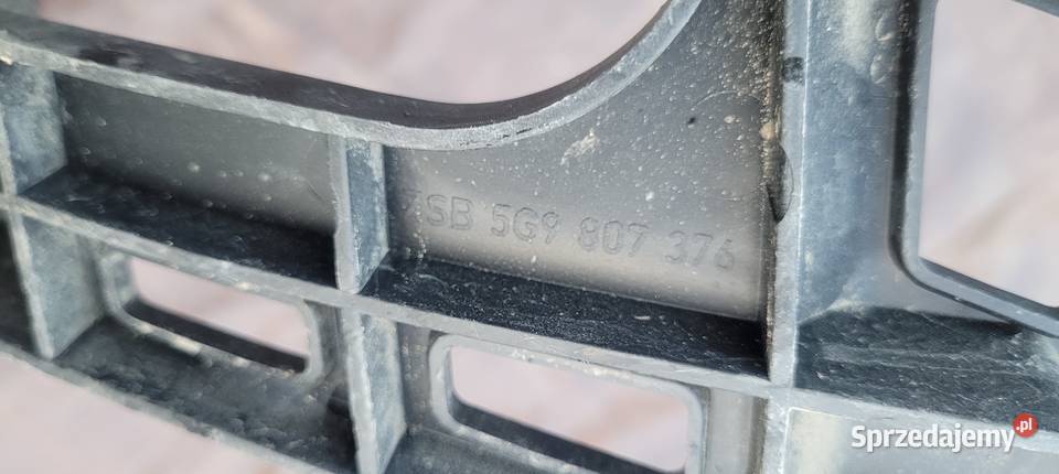 ŚLIZG ZDERZAKA PRAWY TYŁ VW GOLF VII KOMBI Ruda Śląska sprzedam