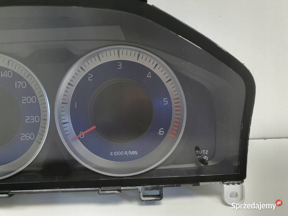 Volvo XC60 24 D5 diesel LICZNIK ZEGARY RDESING osobowe lubelskie