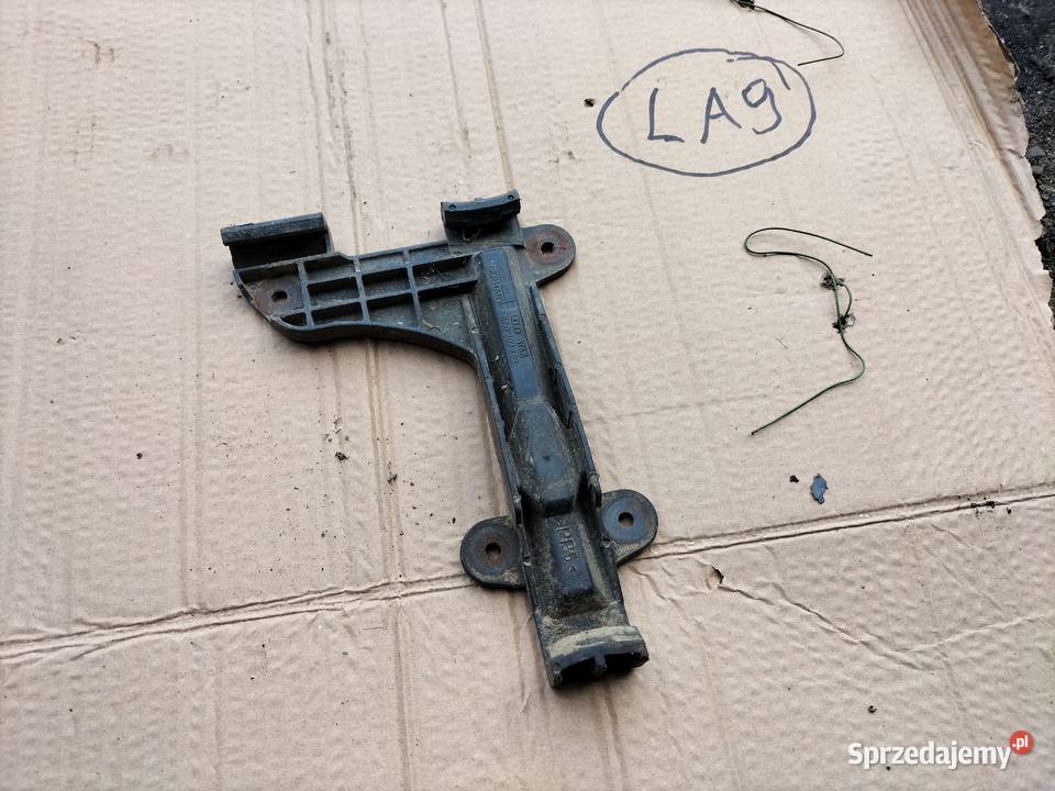 AUDI 80 B4 80B4 UCHWYT ŚLIZG ZDERZAKA osobowe lubelskie