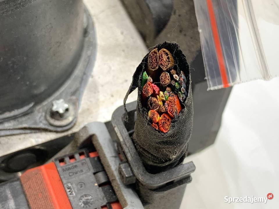 POMPA ABS AUDI A4 B9 8W0907379G 20 190 Układ ABS i ESP