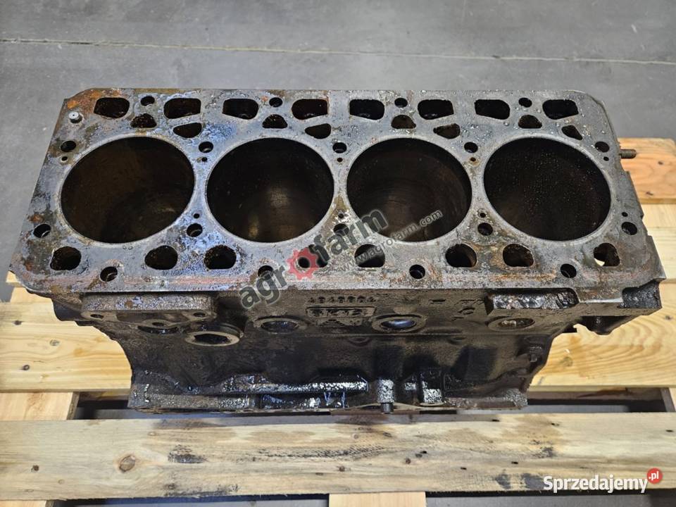Blok silnika Fiat 8090 8068 8066 8066DT Rolnictwo dolnośląskie Byków