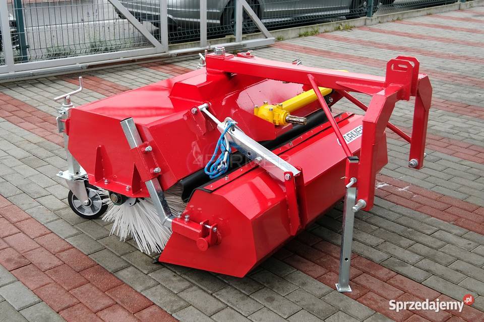 Zamiatarka 120 do traktora z koszem 4FARMER Tajęcina