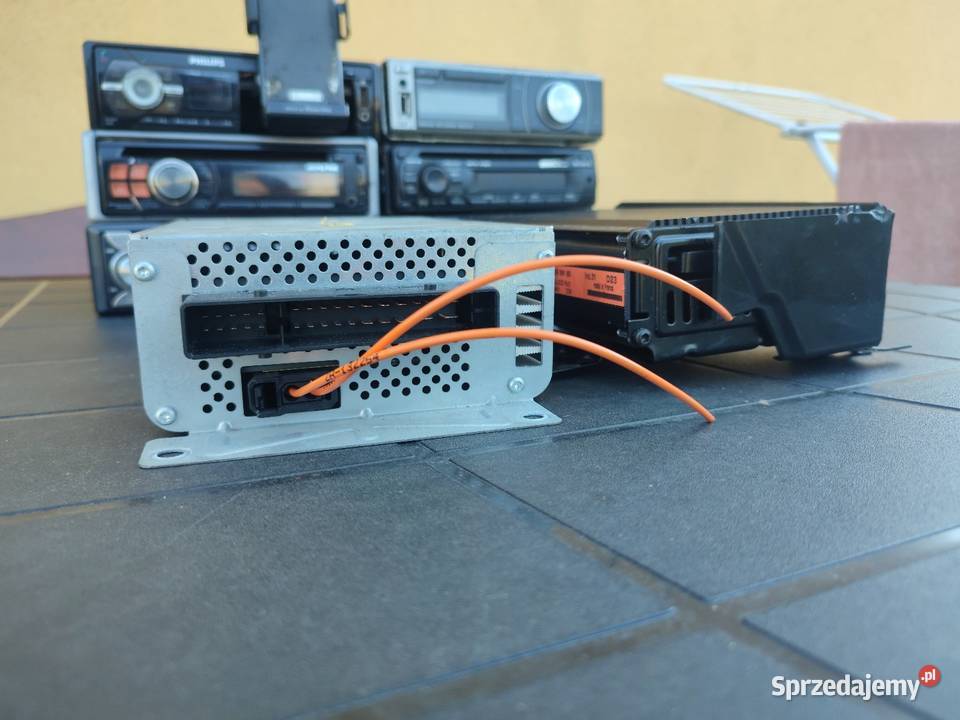 Radia samochodowe CD MP3 USB AUX wzmacniacz JBL Góra Kalwaria