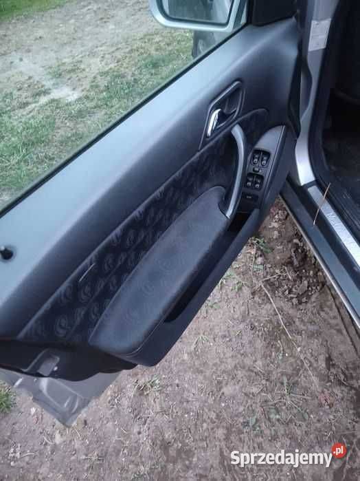 Fotel kierowcy pasażera kanapa tył wnętrze Wieluń