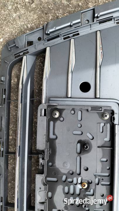 Listwy chromowane grill Audi A4B9 oryginał 13 osobowe Chocianów
