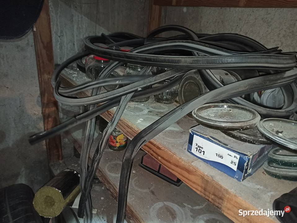 Uszczelki drzwi komplet Mazda 323F BG Części samochodowe Gdańsk