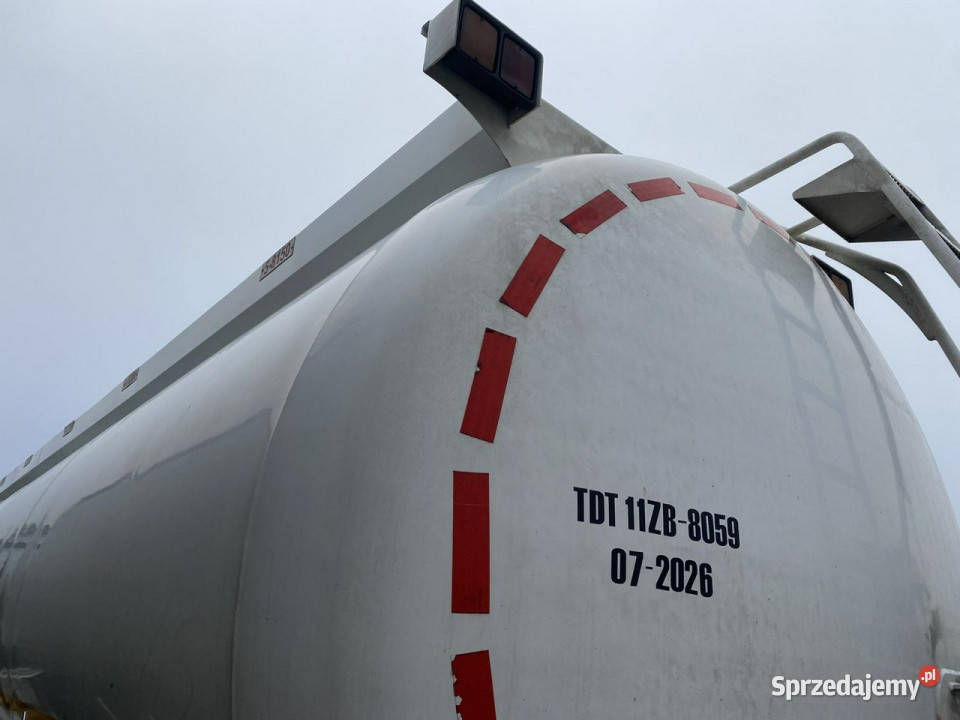 cysterna Kassbohrer stb 390t