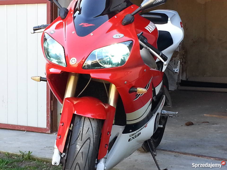 yamaha r1 99r Zawada