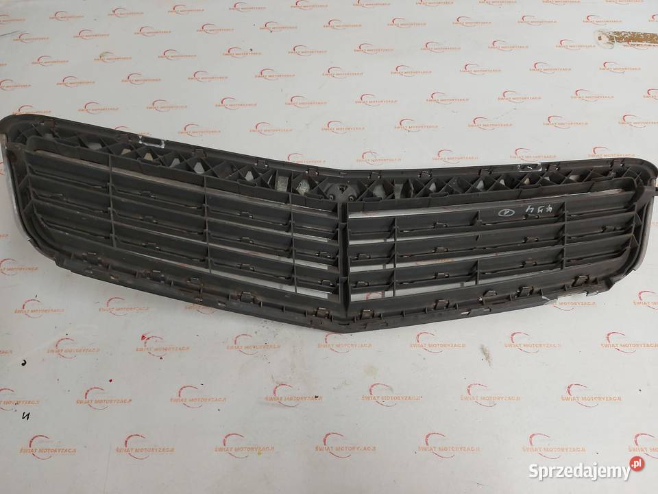 MERCEDES W204 07r grill atrapa A2048800083 Kielce