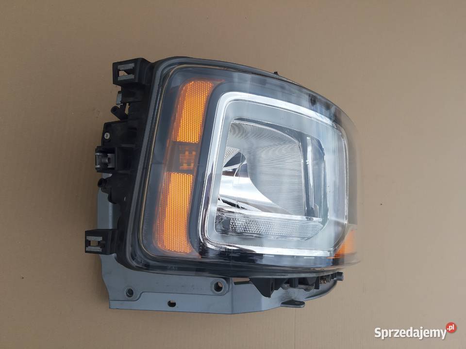SCANIA R S REFLEKTOR PRAWY LAMPA 2655843 Trzciel
