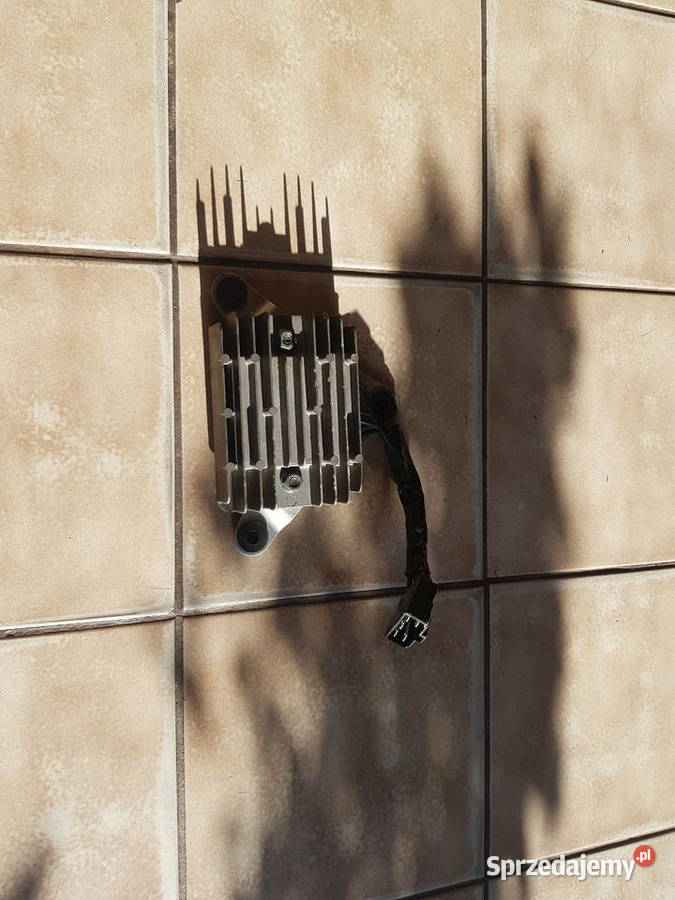 SUZUKI GSXR 1300 HAYABUSA regulator napiecia