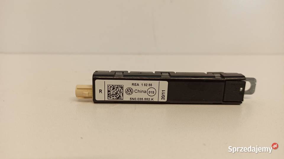 VW TIGUAN WZMACNIACZ ANTENOWY PRAWY 5N0035552K osobowe