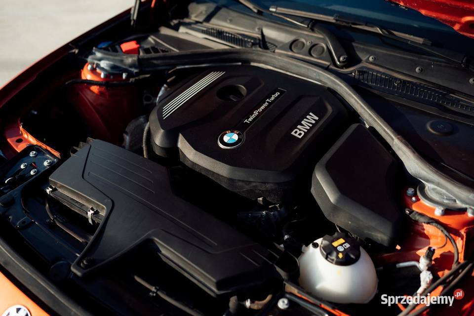 BMW seria 1 F20 118i dużym serwisie garażowany
