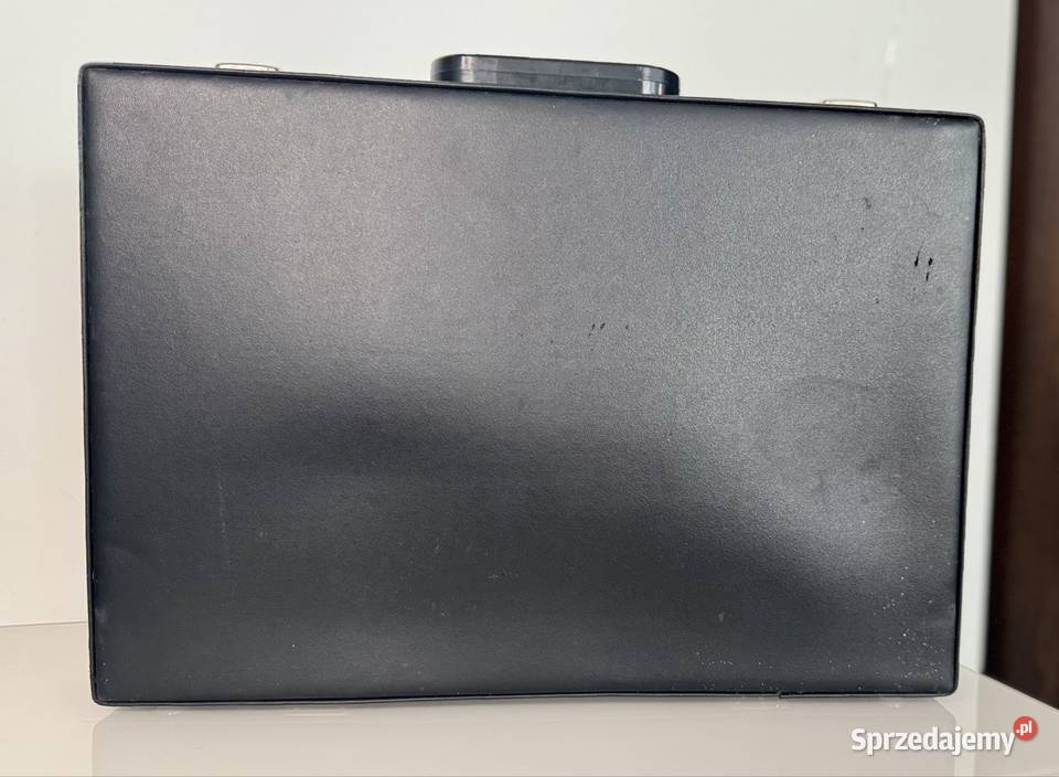 Czarna walizka teczka Pruszków